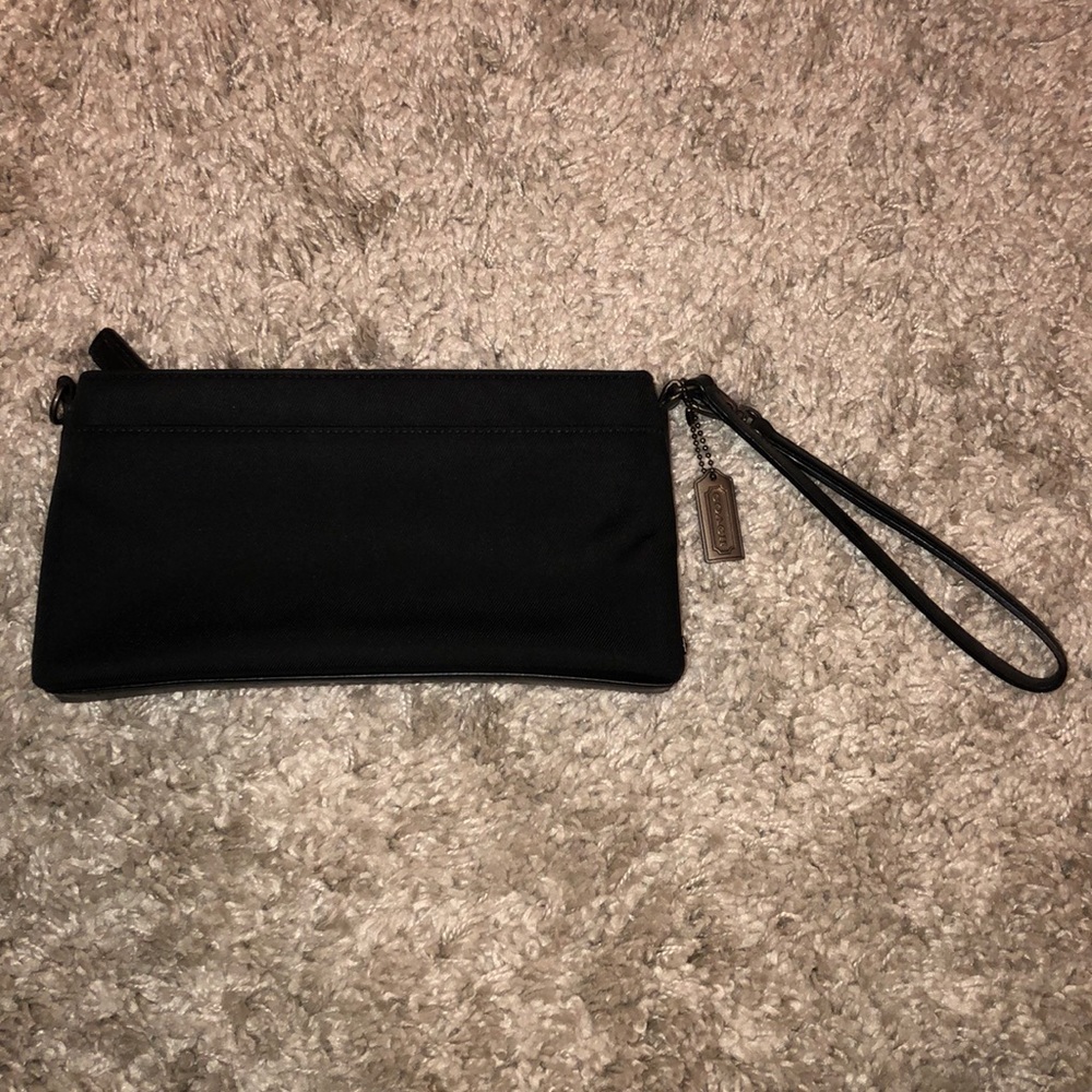 BLACK COACH WRISLET/CLUTCH